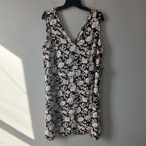 Express Women's Size Large Shift Slip Dress V-neck Sleeveless Floral NWT $70.00!